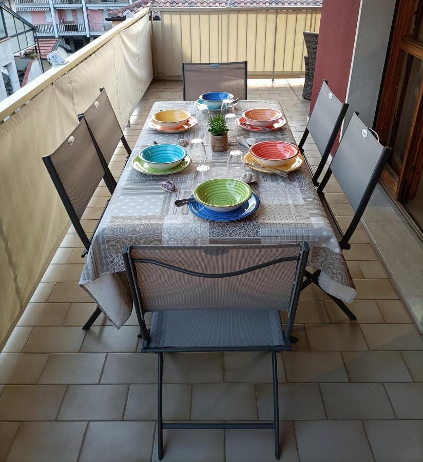 Casa A Un Passo Dal Mare Apartment Ventimiglia Bagian luar foto
