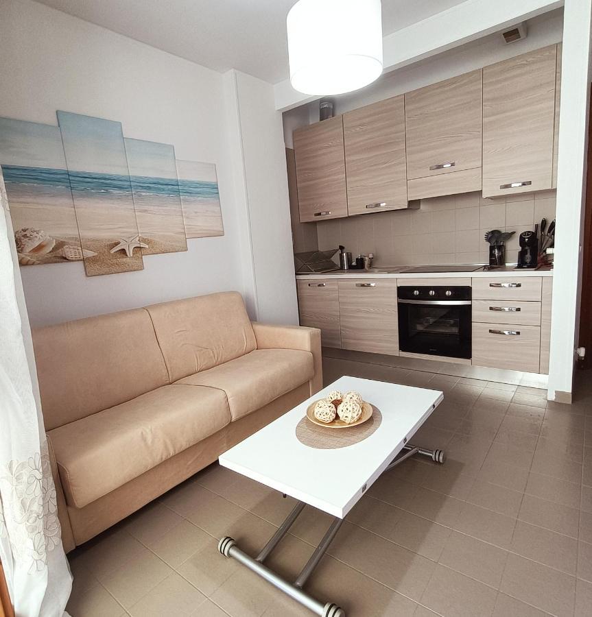 Casa A Un Passo Dal Mare Apartment Ventimiglia Bagian luar foto